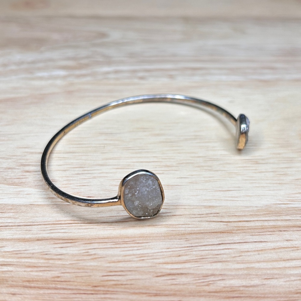 Stella & Dot Bracelet Women's Gold Tone Disk Ends Cuff Crystals Adjustable